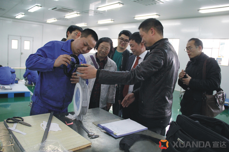 中国硫酸工业协会会长齐焉到华体官方-WANBO SPORTS
参观考察